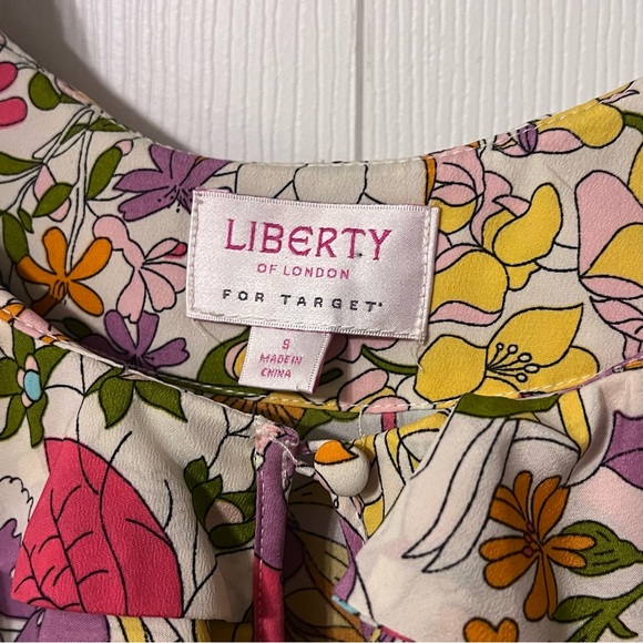 Liberty of London for Target ruffled top size S in Spring Floral - Picture 6 of 9
